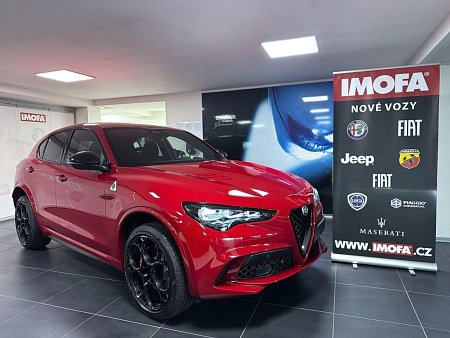 Alfa Romeo Stelvio 2.9 V6 BiTurbo 520k QV Carbon Edition *o324* - prodej-vozu.cz