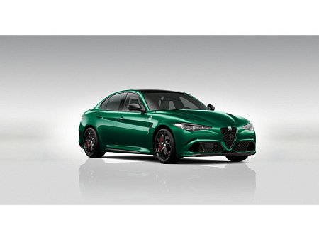 Alfa Romeo Giulia 2.9 V6 BiTurbo 520k QV Carbon Edition *o328* - prodej-vozu.cz