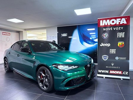 Alfa Romeo Giulia 2.9 V6 BiTurbo 520k QV Carbon Edition *o744* - prodej-vozu.cz