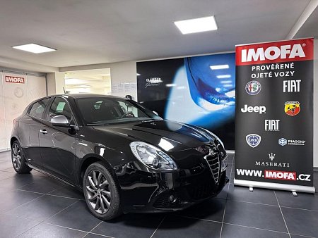 Alfa Romeo Giulietta 1.6 JTDm 105k MT Veloce, reg. 04/2013 - prodej-vozu.cz