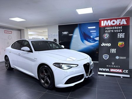 Alfa Romeo Giulia 2.0T 280k AT8 ZF Q4 4x4 Veloce, reg. 02/2018 - prodej-vozu.cz