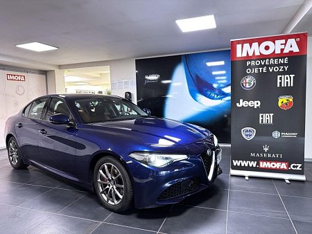 Alfa Romeo Giulia 2.2 JTD 180k AT8 ZF Super, reg. 10/2016  - prodej-vozu.cz